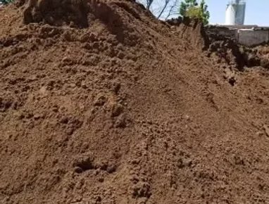 8 TONNE TRUCK TOP SOIL